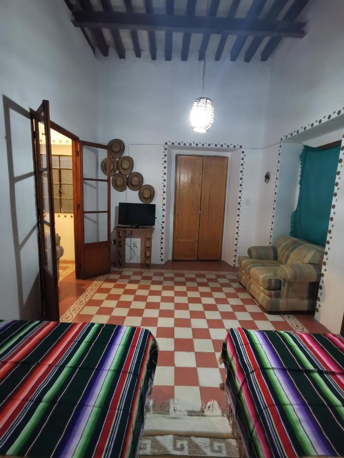 Cuarto Panchito ***Centro Historico*** Apartment เกเรตาโร ภายนอก รูปภาพ